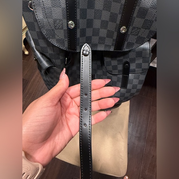 Louis Vuitton Christopher MM - Picture 11 of 16